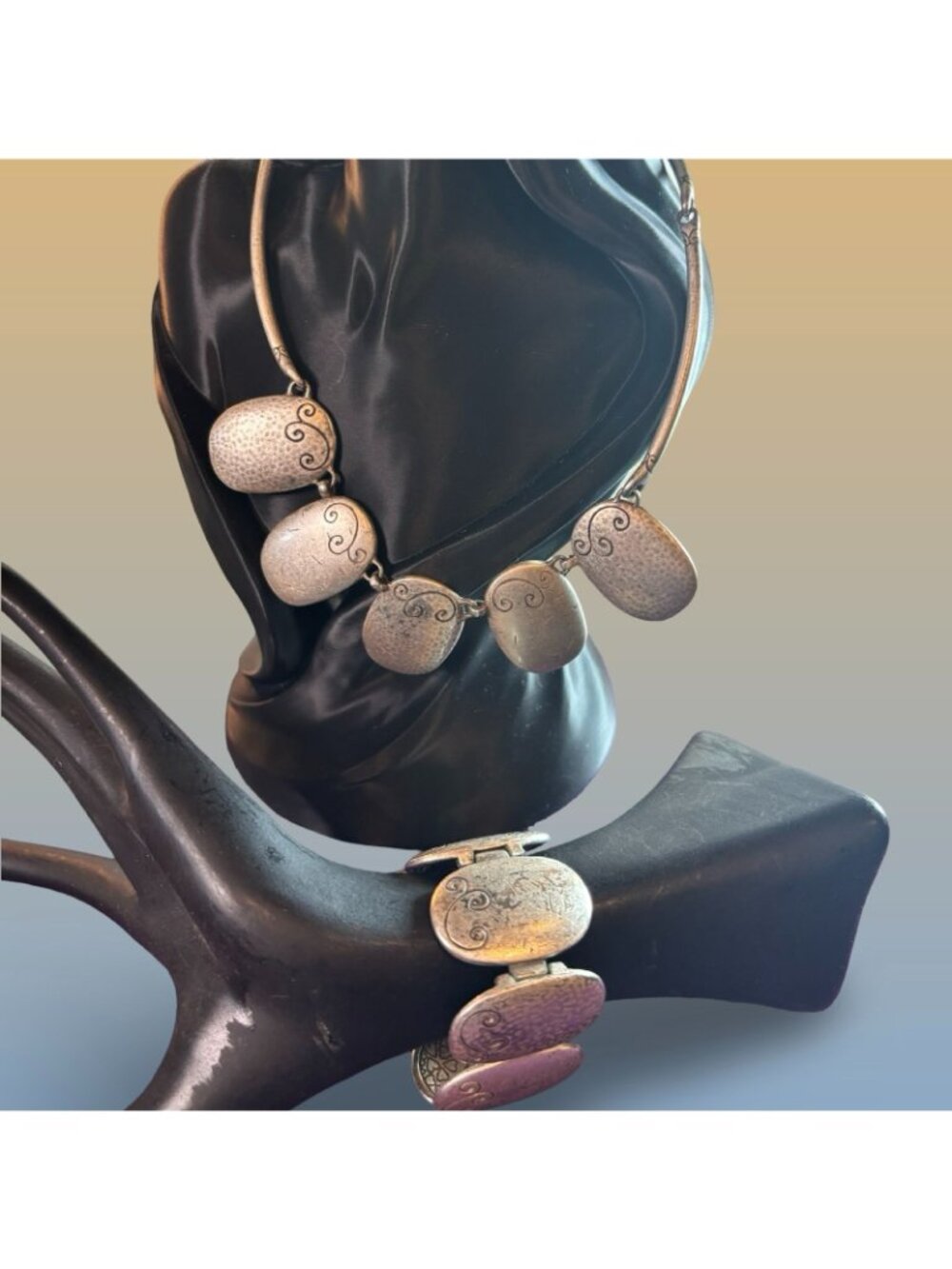 Brighton Silver-Toned Hammered Metal Necklace & Bracelet Jewelry Set With Swirl - Picture 9 of 15